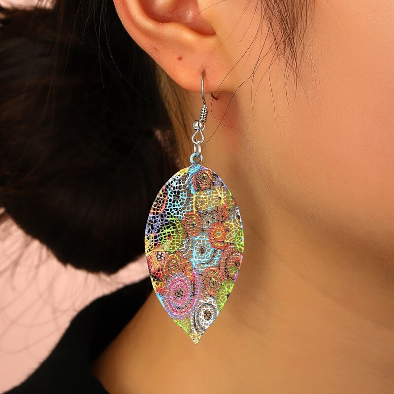 

Graphic Hollow Out Earrings, Multicolor