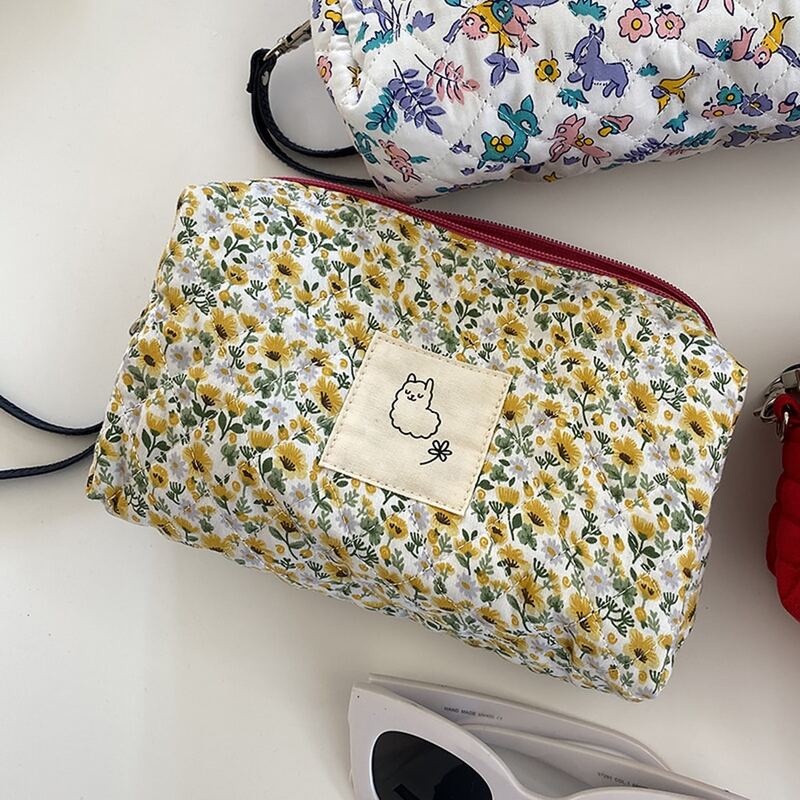 

Ditsy Floral Quilted Makeup Bag, Yellow