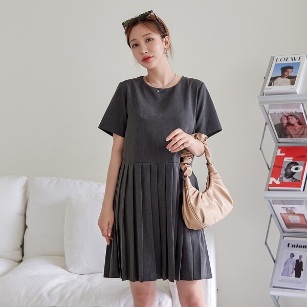 

Solid Pleated Hem A Line Dress, Dark grey