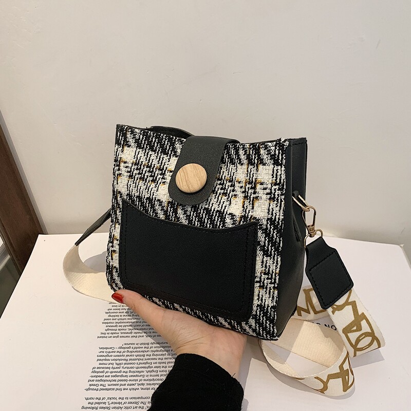 

Snap Button Crossbody Bag, Black