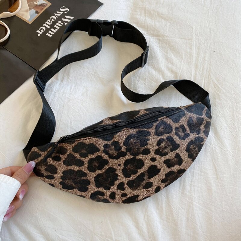 

Leopard Pattern Fanny Pack, Brown