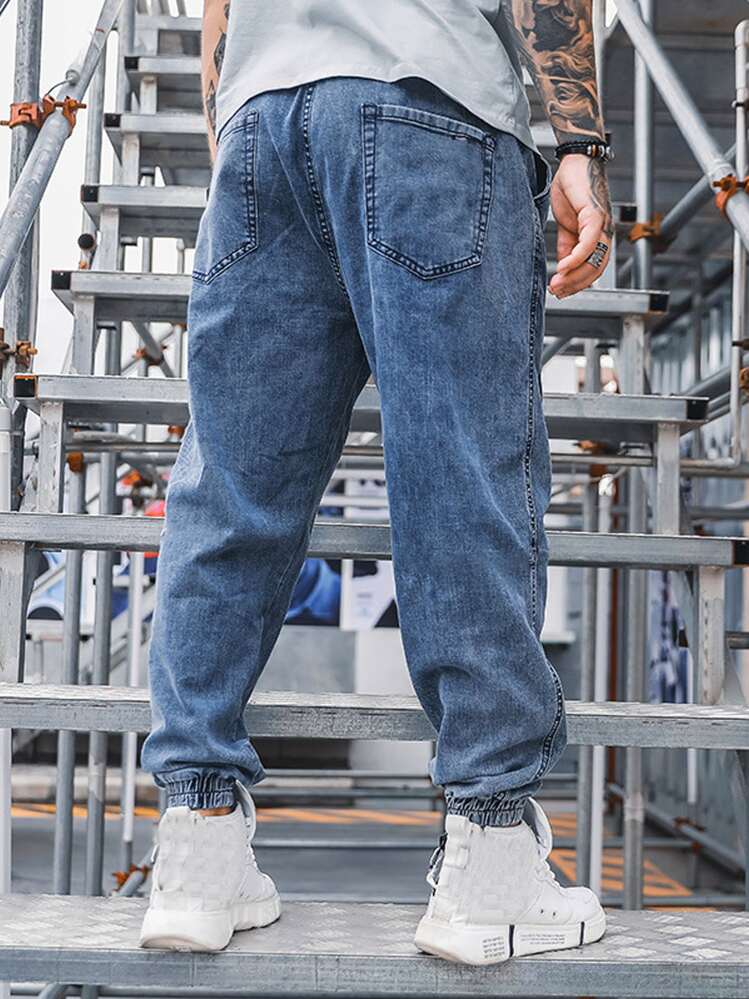 Manfinity Men Slant Pocket Jogger Jeans - Medium Wash - View 2