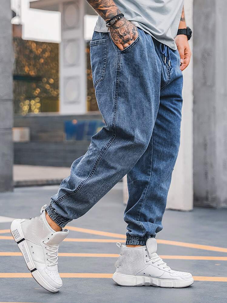 Manfinity Men Slant Pocket Jogger Jeans - Medium Wash - View 3