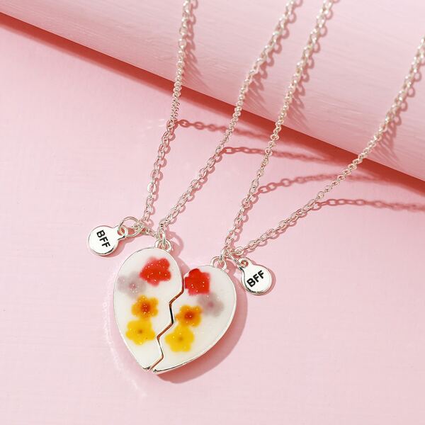 

2pcs Toddler Girls Heart Charm Necklace, Multicolor
