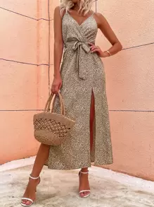 SHEIN VCAY 小碎花圖案開衩腰帶吊帶連衣裙 - 卡其色 - 查看 1