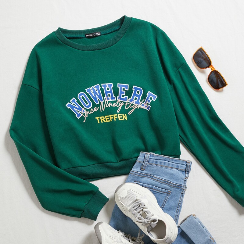 

Letter Graphic Crop Sweatshirt, Green