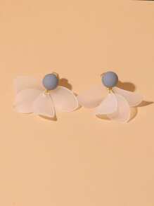 花瓣裝飾耳環 - 淺灰色 - 查看 2