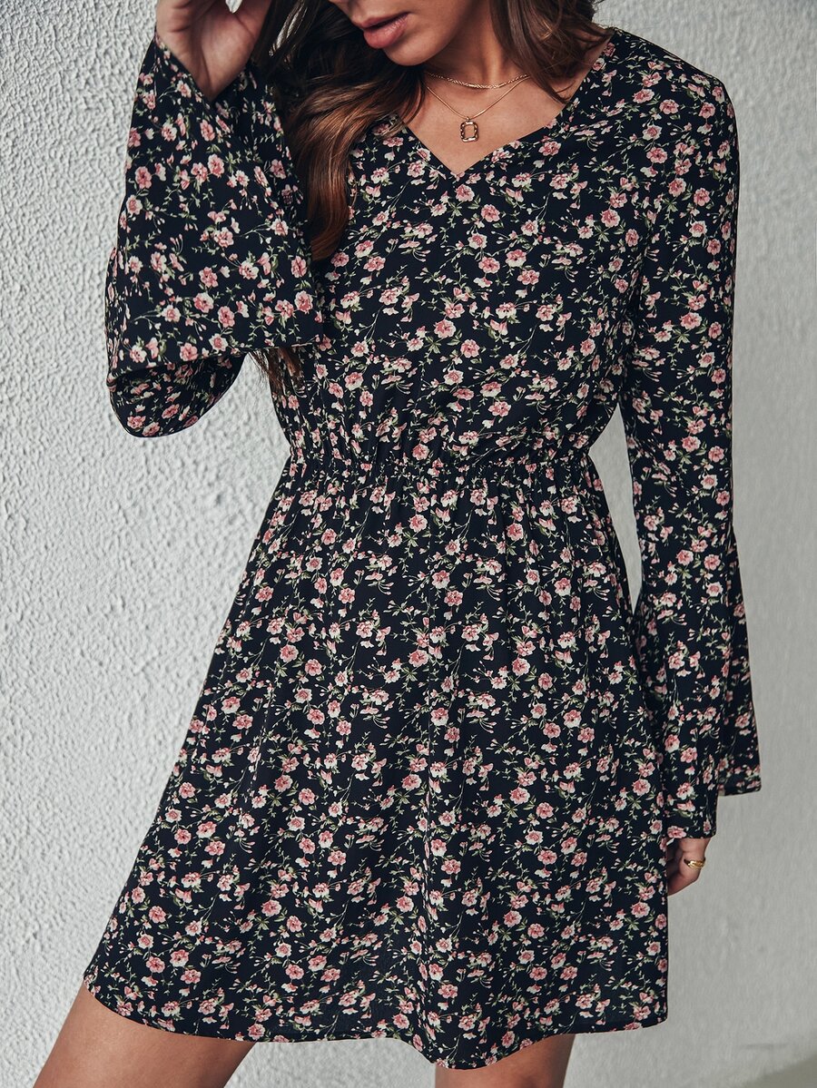 Ditsy Floral Trumpet Sleeve Dress - Multicolor - View 1