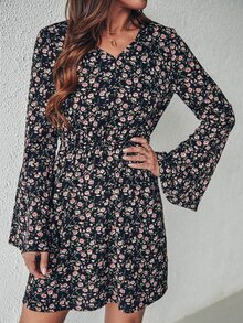 Ditsy Floral Trumpet Sleeve Dress - Multicolor - View 5