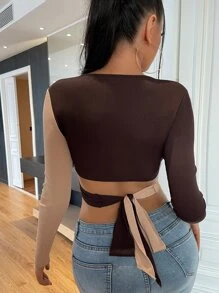 SHEIN SXY Two Tone Criss Cross Front Plunge Neck Tie Back Crop Top - Multicolor - View 2