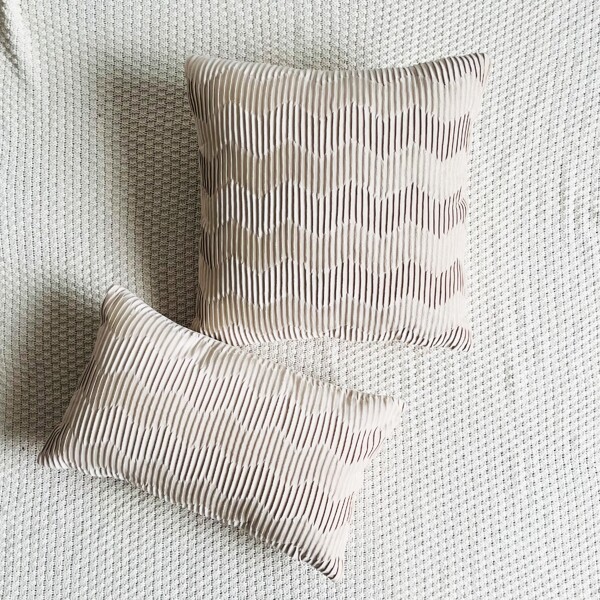

1pc Chevron Pattern Cushion Cover Without Filler, Beige