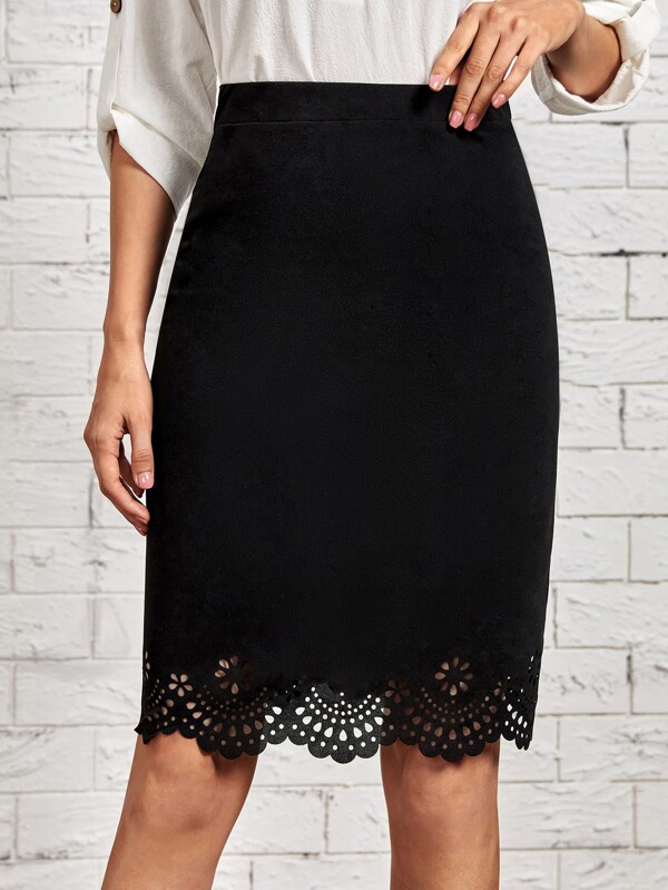 EMERY ROSE Laser Cut Scallop High Waist Skirt