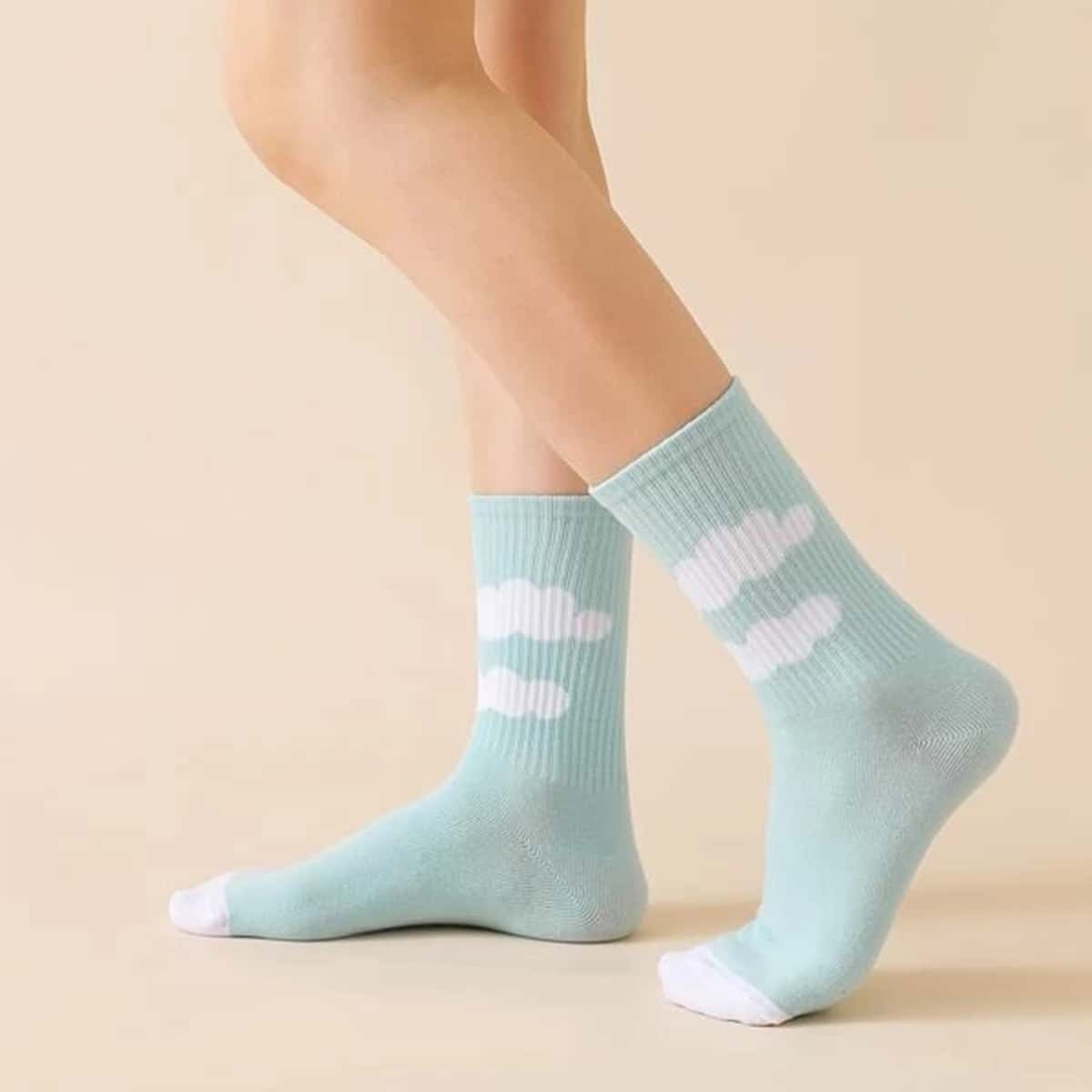 

Cloud Graphic Crew Socks, Blue
