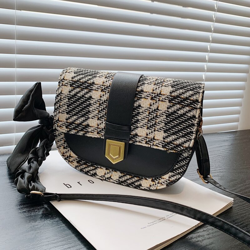 

Plaid Flap Crossbody Bag, Black