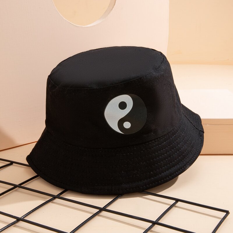 

Yin & Yang Pattern Bucket Hat, Black