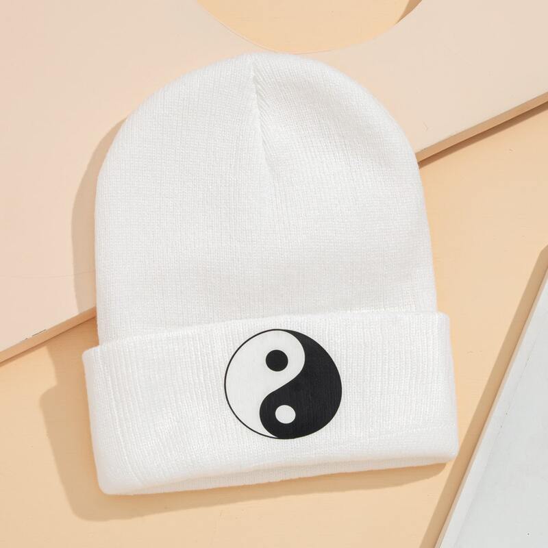 

Yin & Yang Pattern Knit Hat, White