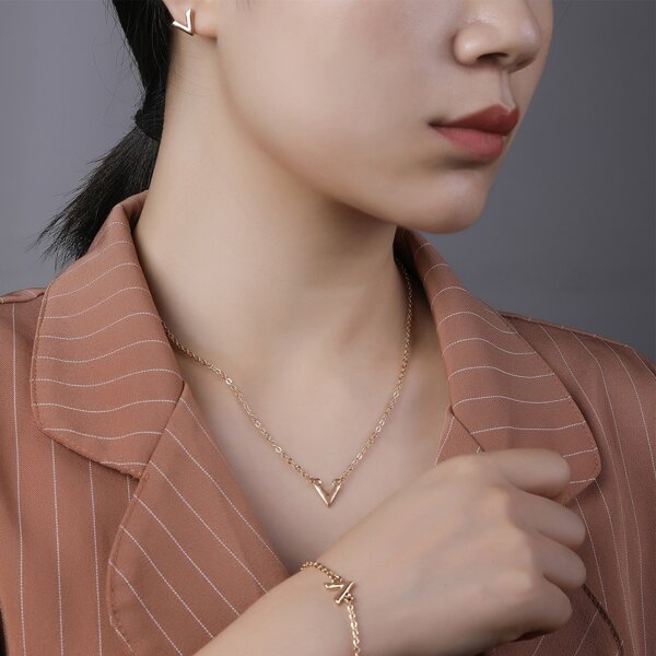 

4pcs Letter Decor Jewelry Set, Gold