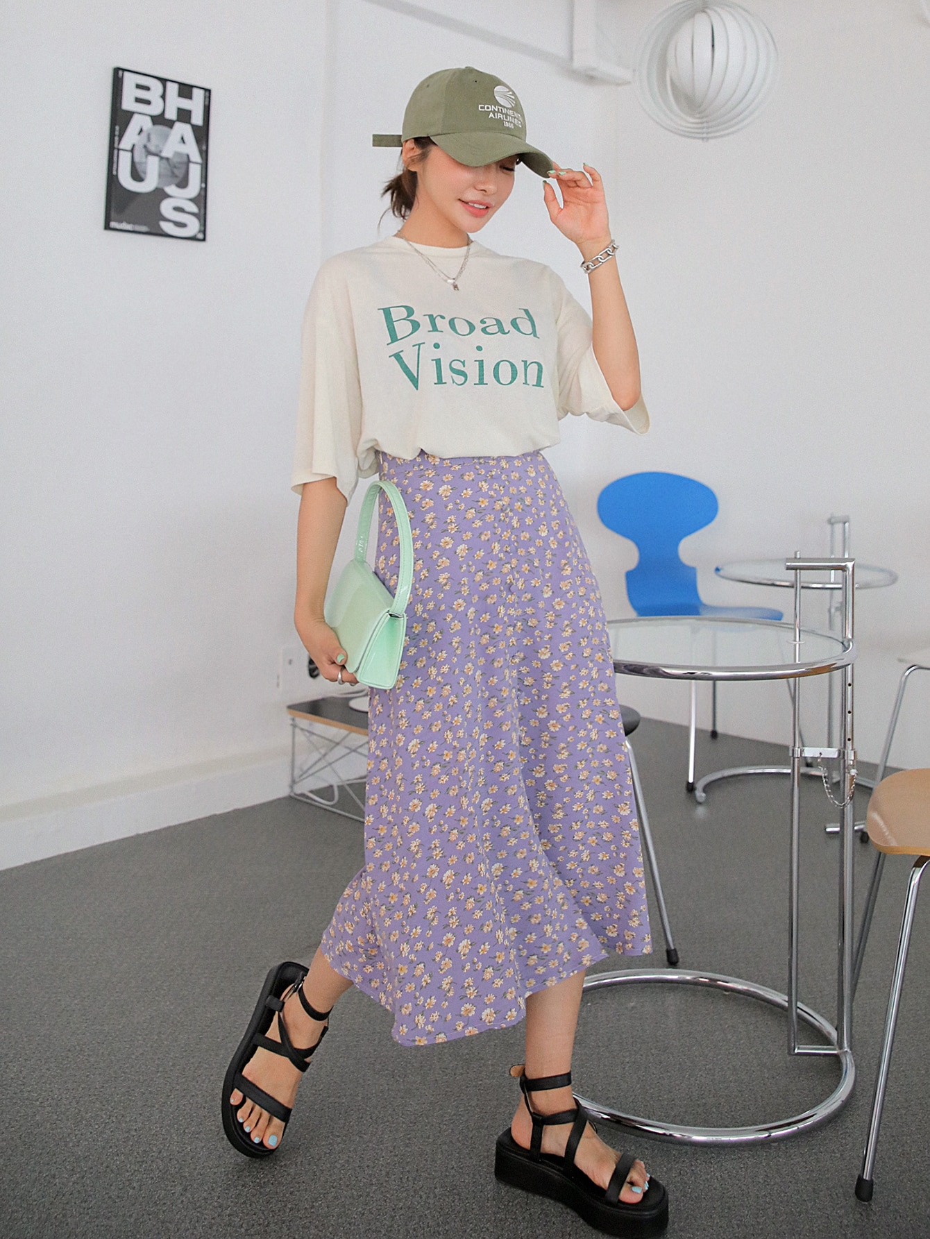 DAZY Solid Split Thigh Glitter Skirt