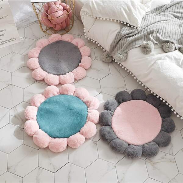 

1pc Flower Shaped Random Pet Crate Mat, Multicolor