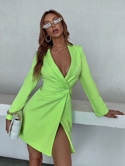 neon green blazer dress When life gives you Neon, Embrace it !!  Wearing one of my favorite  textured blazer dress by @zara  #zara #zaraoutfit #blazerdress  #winteroutfit #winterfashion #winterstyle #greenoutfit #fallleaves  #fallvibes #fallfashion #ootd #ootdfashion #