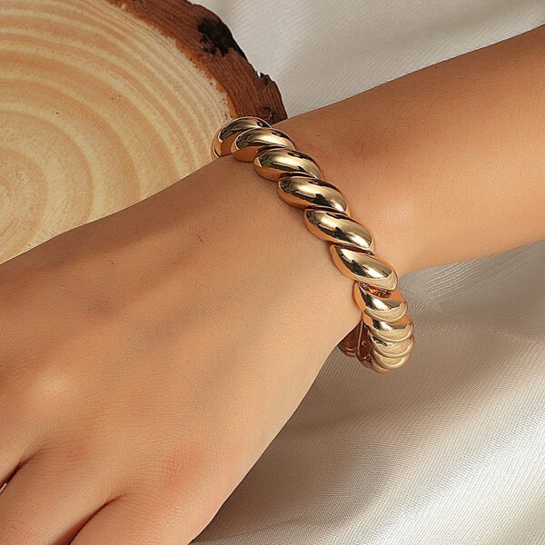 

1pc Minimalist Bracelet, Gold