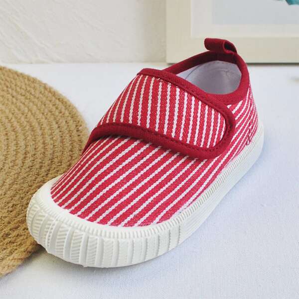 

Toddler Girls Striped Pattern Velcro Strap Skate Shoes, Red and white