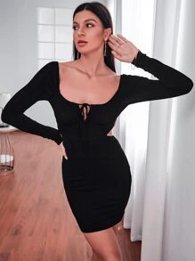 Vestido con cordón delantero de cintura con abertura de terciopelo - Negro - Ver 1