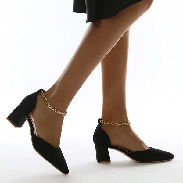 

Point Toe Chunky Chain Pumps, Black