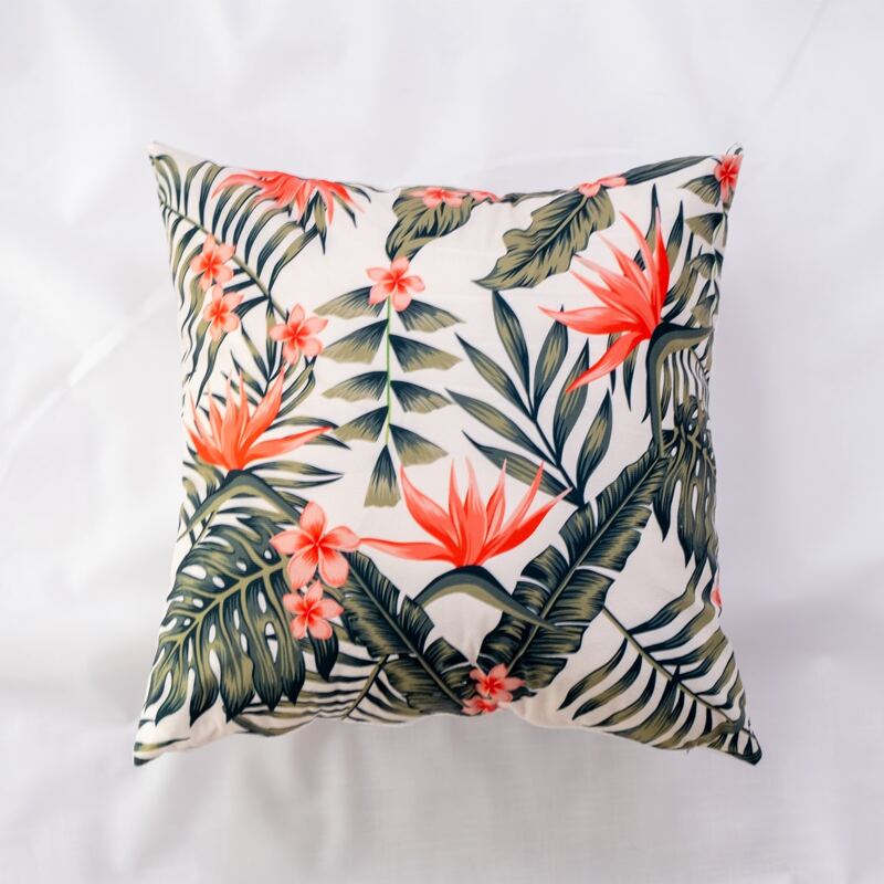 

Leaf Print Cushion Cover Without Filler, Multicolor