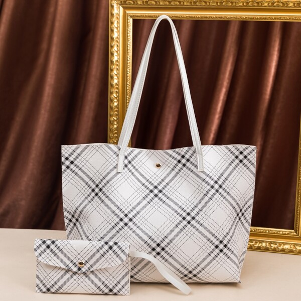 

Tartan Tote Bag With Purse, Black and white