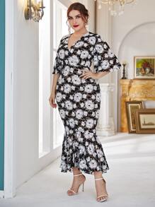 Modelyn Plus Lace Floral Surplice Front Mermaid Hem Dress - Multicolor - View 3