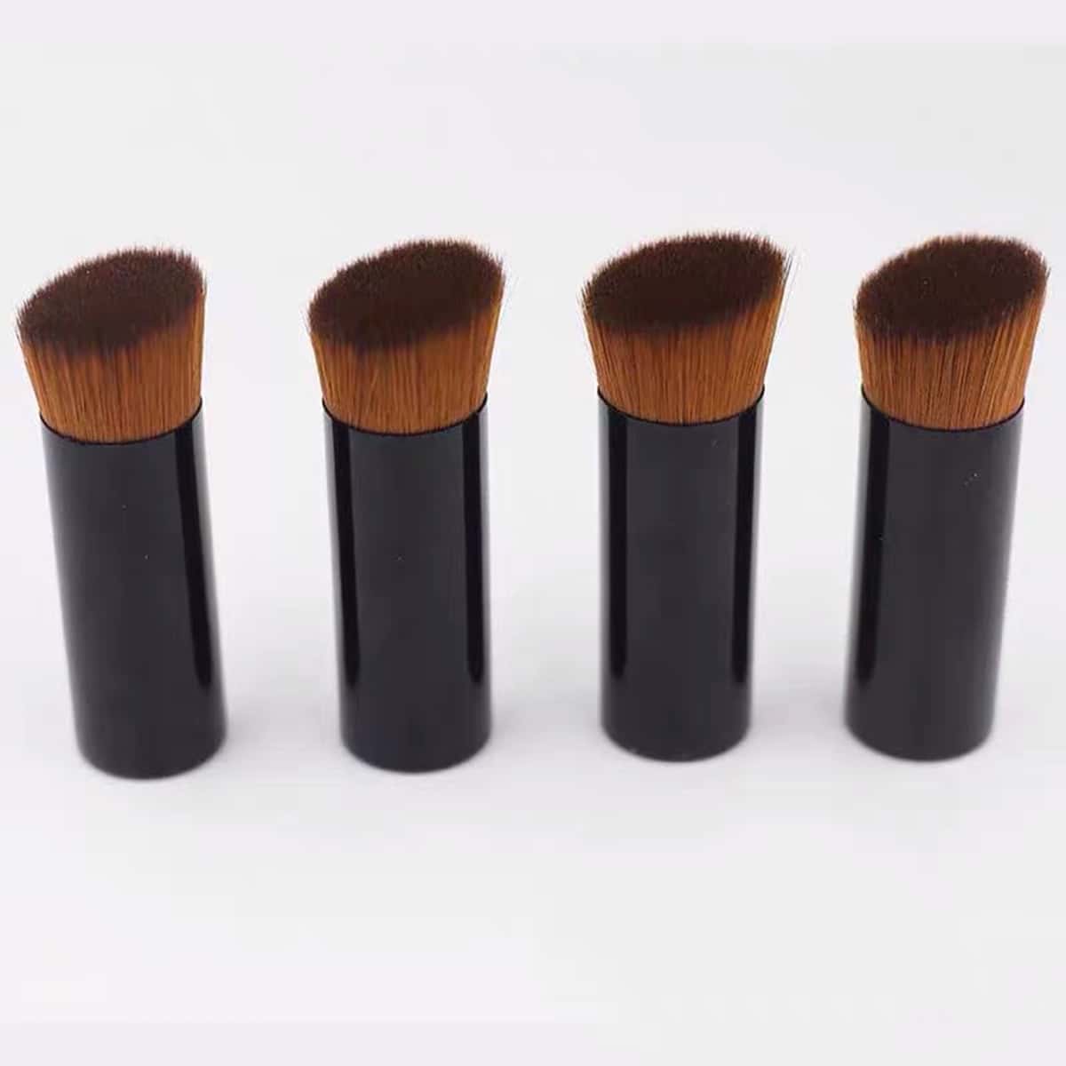 

1pc Foundation Brush, Black