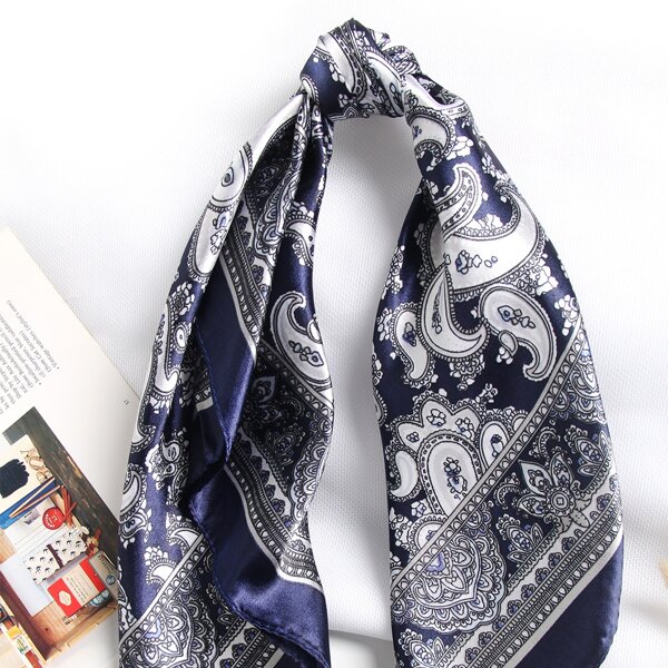 

Paisley Print Bandana, Multicolor