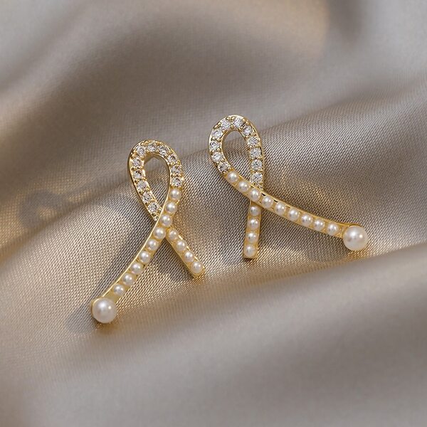 

Faux Pearl Decor Stud Earrings, Gold