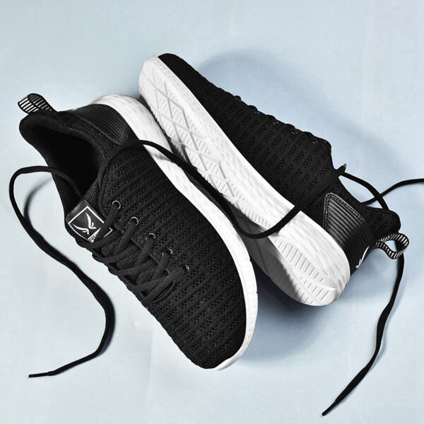 

Men Breathable Lace-up Front Running Shoes, Black and white