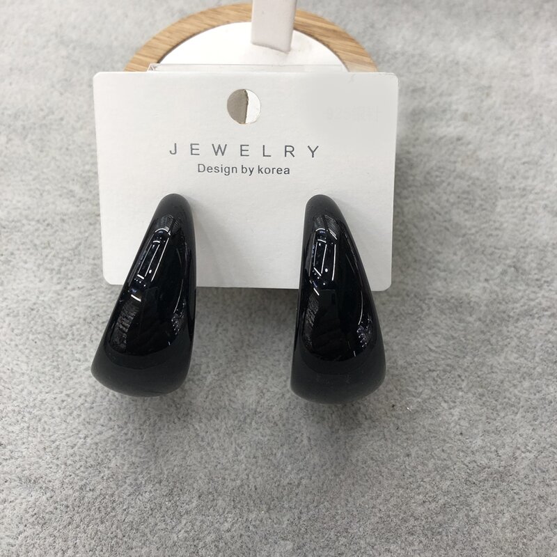 

Minimalist Hoop Earrings, Black