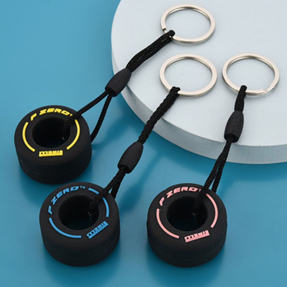 

1pc Random Color Tire Decor Keychain, Multicolor
