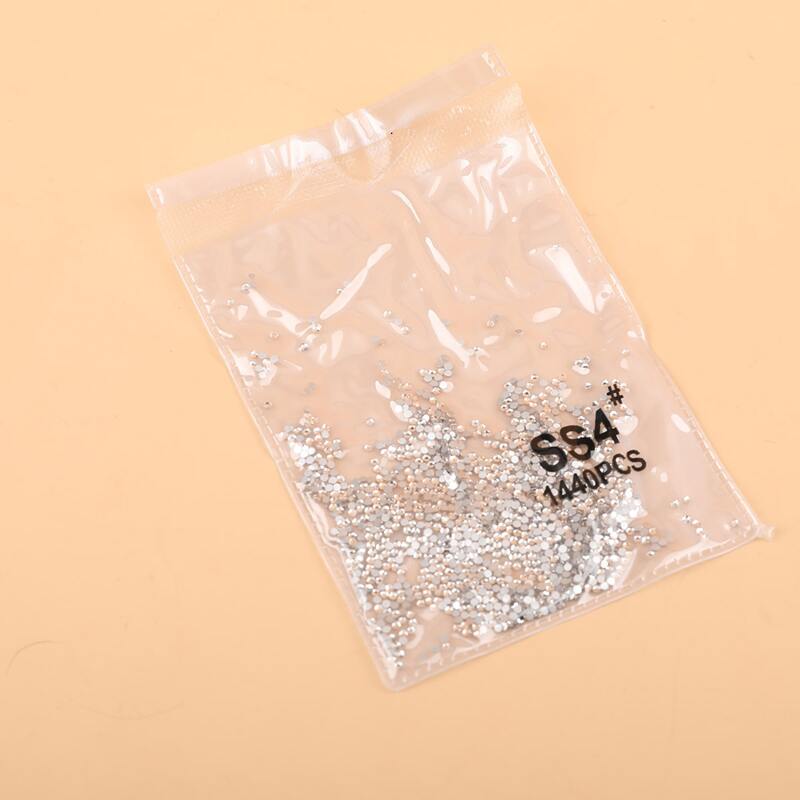 

1bag Rhinestone Nail Art Decoration, White