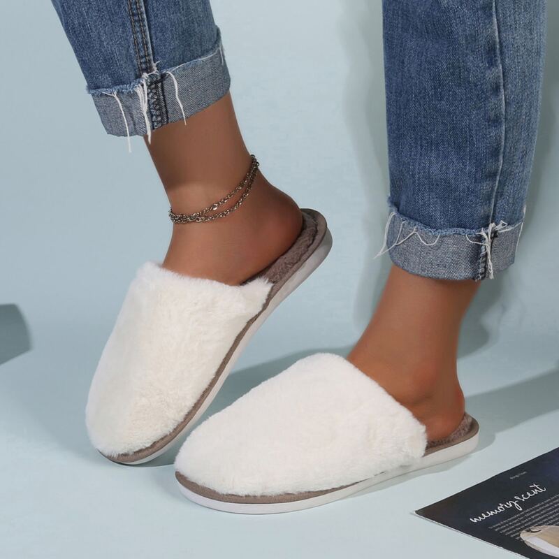 

Minimalist Fluffy Slippers, Khaki