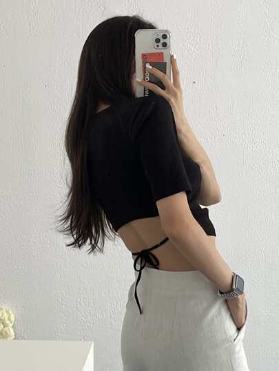 قميص نسائي بياقة ربطة مناسب للجسم، توب قصير