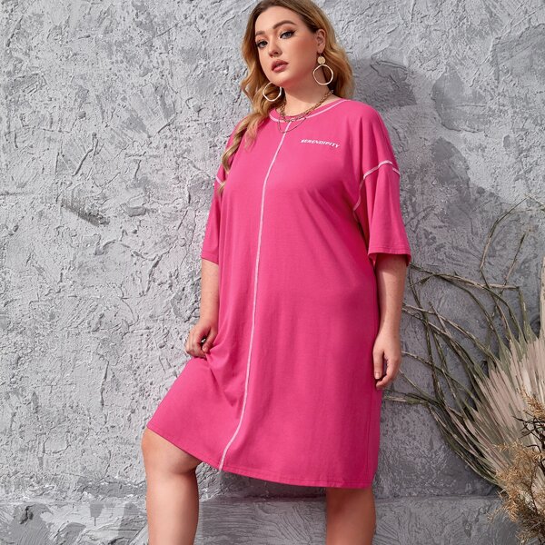 

Plus Letter Graphic Top-stitching Drop Shoulder Dress, Hot pink