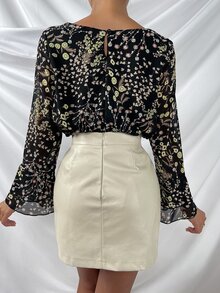 Ditsy Floral Keyhole Neck Flounce Sleeve Blouse - Multicolor - View 2