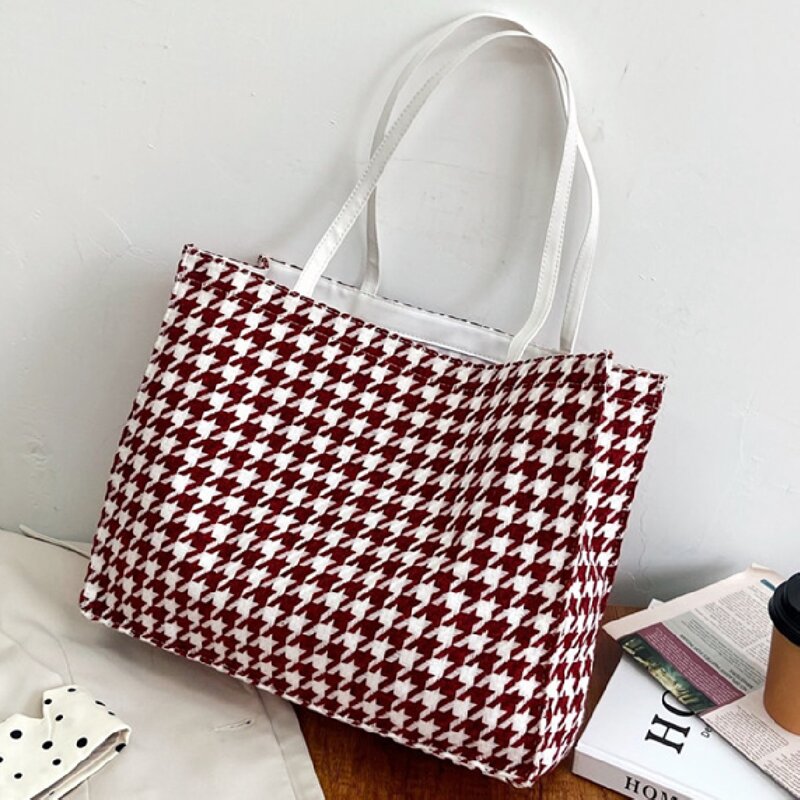 

Houndstooth Pattern Shoulder Bag, Red and white