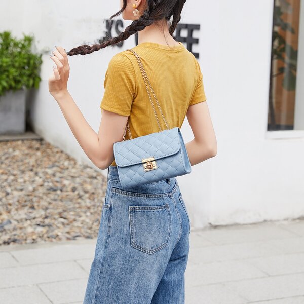 

Quilted Flap Chain Shoulder Bag, Blue