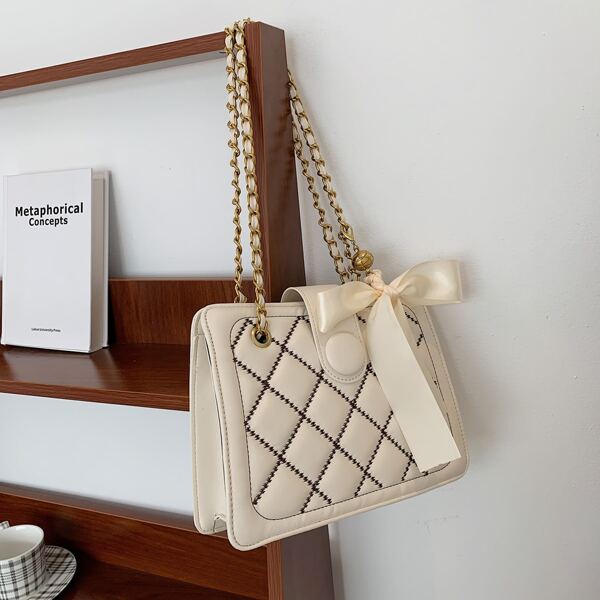 

Bow Decor Quilted Chain Shoulder Bag, White