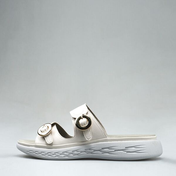 

Metal Buckle Design Wedge Sandals, White