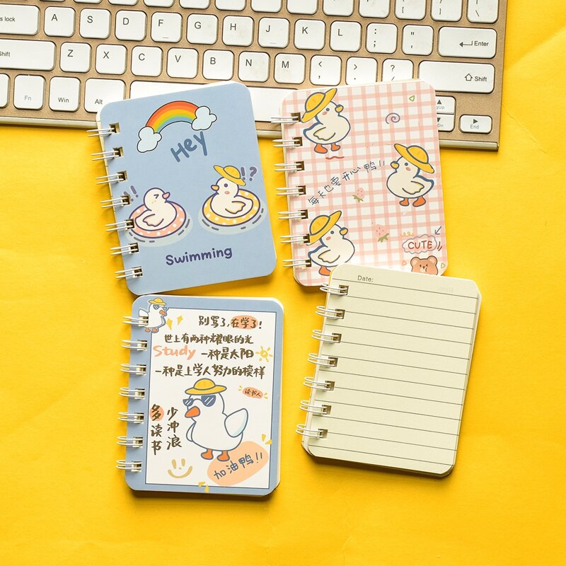 

1pc Cartoon Duck Print Cover Random Spiral Notebook, Multicolor