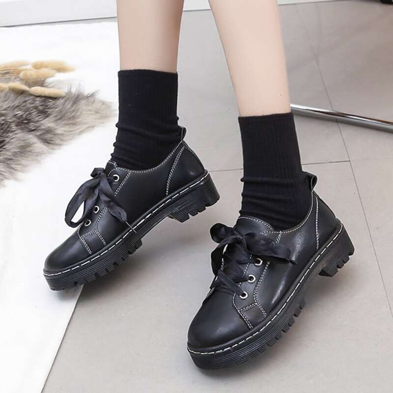 

Lace Up Front Oxford Shoes, Black