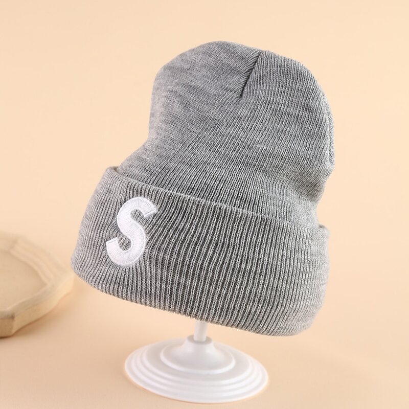 

Letter Embroidery Beanie, Grey