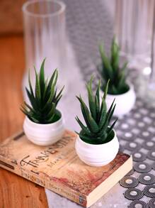 1pc Artificial Potted Aloe, Plastic Mini Potted Plant, Suitable For Desktop Window Bookshelf Decoration,Fake Plants,Fall Decor,Room,Desk,Garden Decor,Room Decoration Stuff, Valentine Day, Gift Gifts Birthday Graduation - Green - View 4